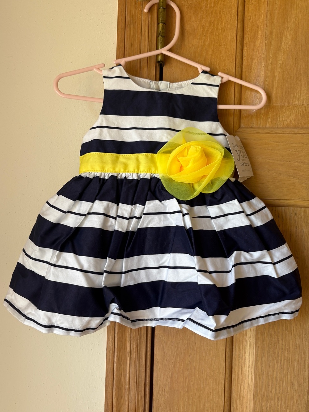 NWT🤍Carte’s 🤍 baby dress size 3 M